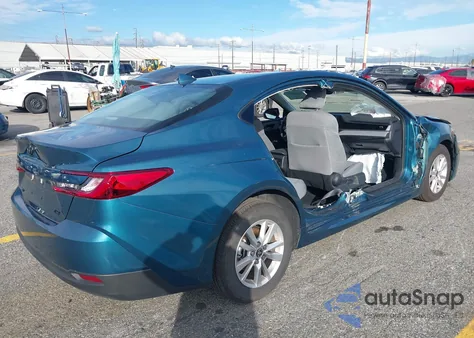 2025 Toyota Camry Le z USA, uszkodzony, nr VIN 4T1DAACK0SU156497